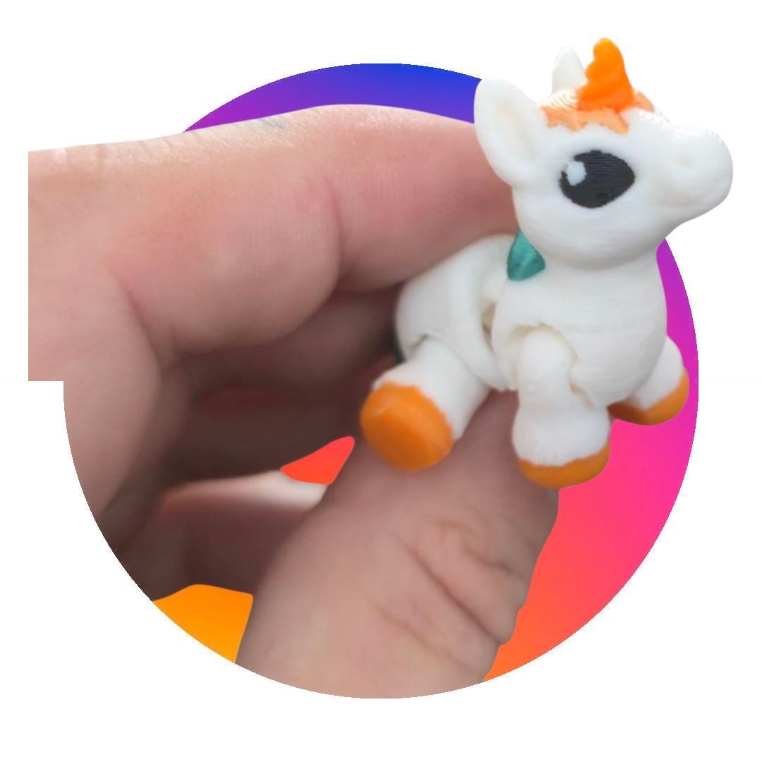 Articulated Unicorn Hatchling – Flexible Baby Unicorn Toy – Fantasy Creature Gift – Poseable Fidget Toy – Cute Desk Companion