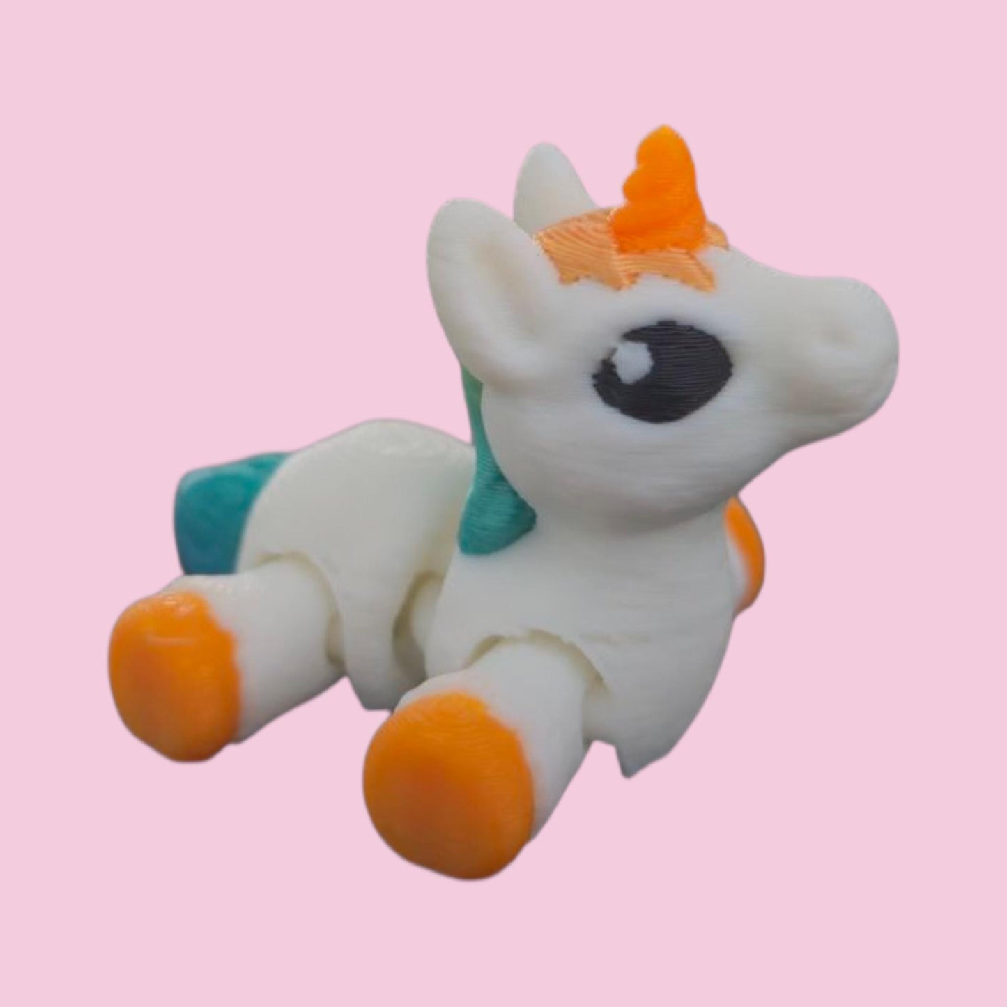 Articulated Unicorn Hatchling – Flexible Baby Unicorn Toy – Fantasy Creature Gift – Poseable Fidget Toy – Cute Desk Companion
