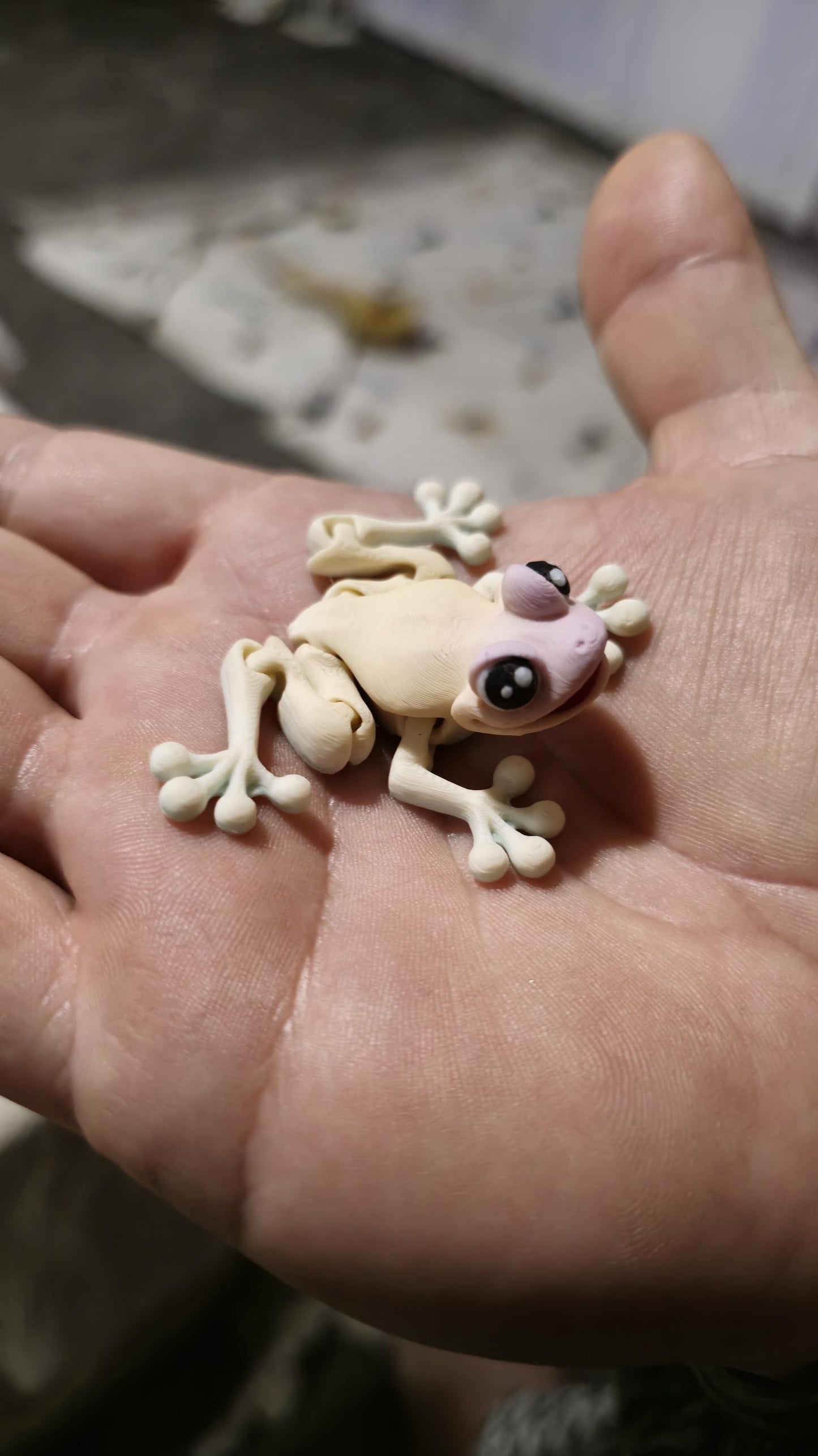 3D Printed Frog – Articulated Fidget Animal Toy – Cute Desk Pet Decor – Poseable Frog Gift