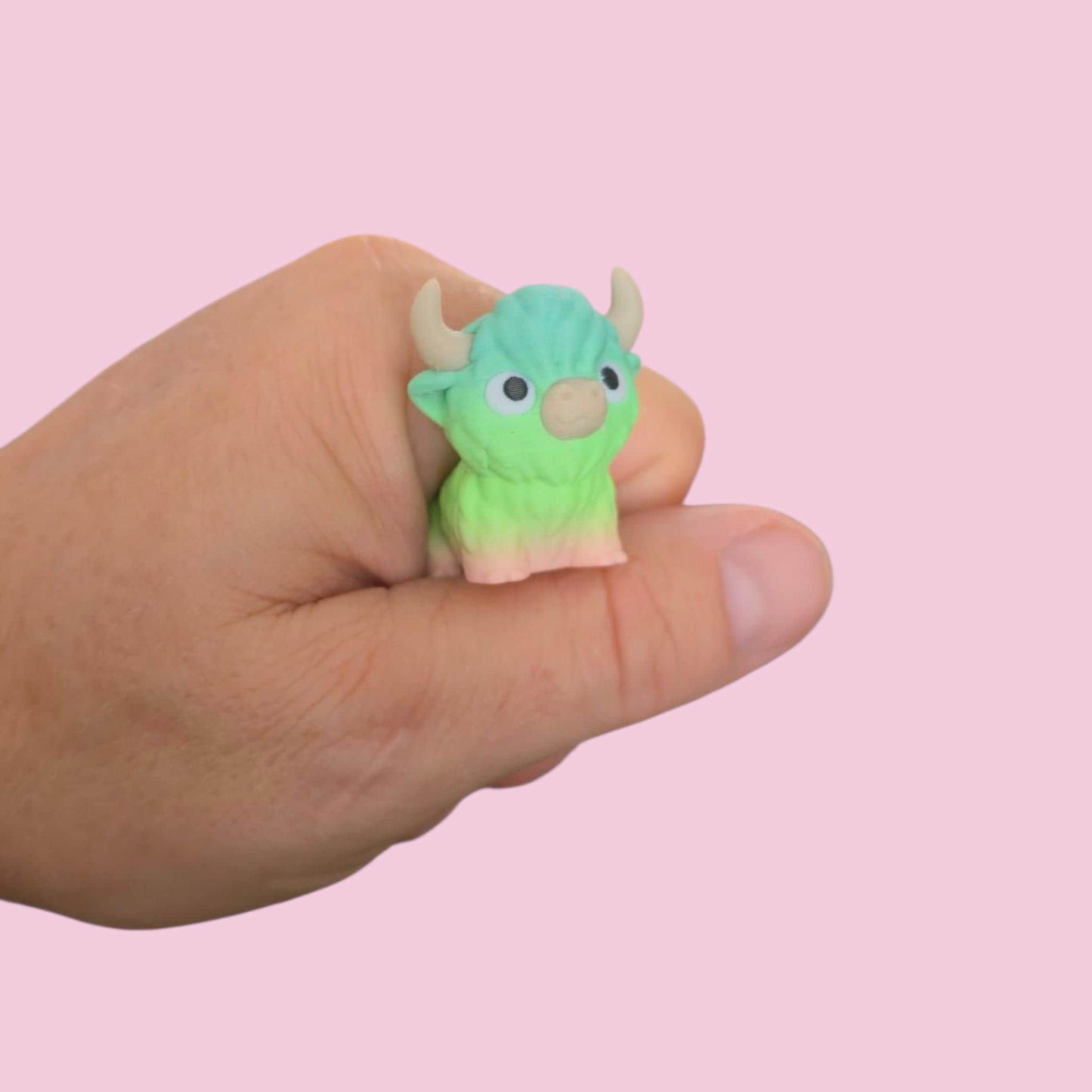 Articulated Highland Cow – 3D Printed Poseable Fidget Desk Toy for Cow Lovers