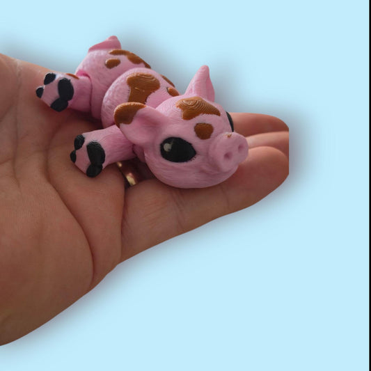 Dirty Pig Articulated Fidget Toy – 3D Sensory Animal – ADHD Stim Toy – Muddy Pig Desk Pet – PLA Stress Relief Toy – Farm Animal Fidget