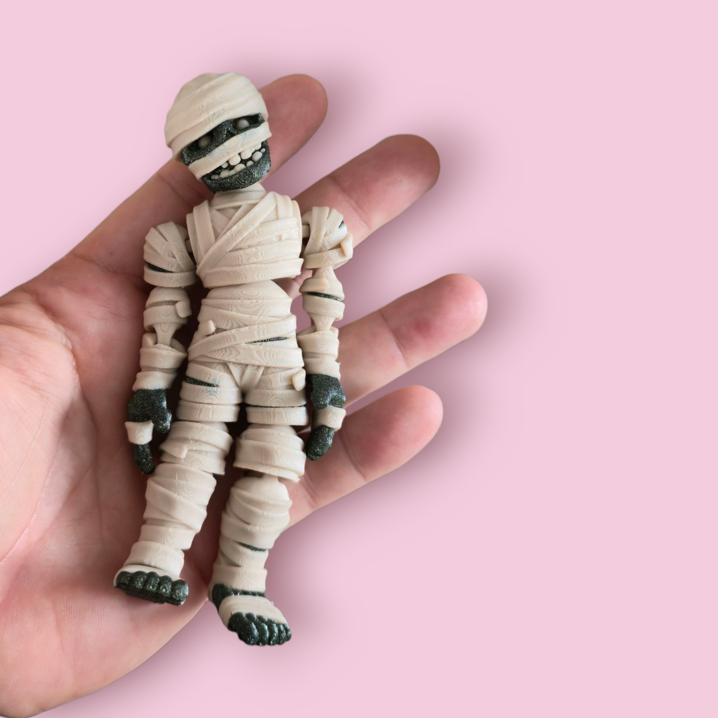 Articulated Mummy Sarcophagus ā 3D Printed Fidget Toy for Halloween, Sensory Play, & Desk Decor ā Anxiety Relief Toy ā Unique Gothic Gift